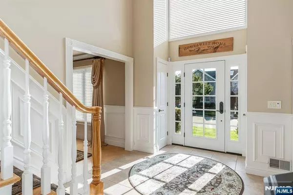 39 Fox Boro RD, Wayne, NJ 07470