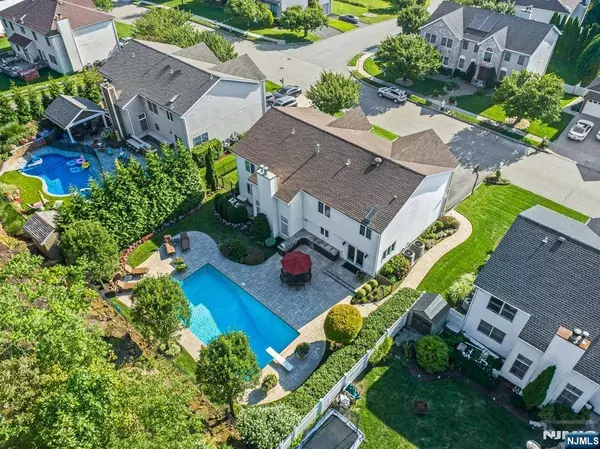 39 Fox Boro RD, Wayne, NJ 07470