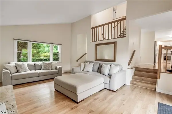 85 Lexington Ln, Wayne Twp., NJ 07470