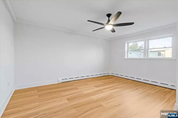 218 Corabelle AVE #1, Lodi, NJ 07644