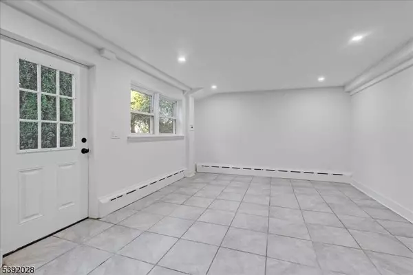 218 Corabelle Ave, Lodi Boro, NJ 07644