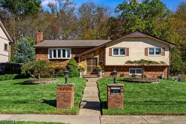 64 Kiwanis Dr, Wayne Twp., NJ 07470