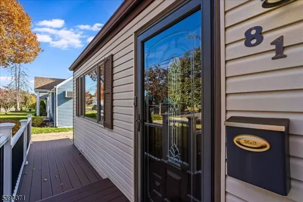 81 Maple Hill Rd, Clifton City, NJ 07013