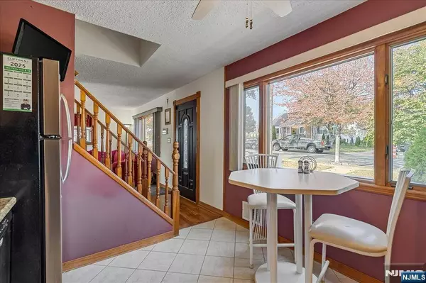 81 Maple Hill RD, Clifton, NJ 07013