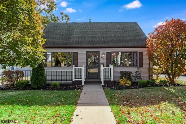 81 Maple Hill Rd, Clifton City, NJ 07013