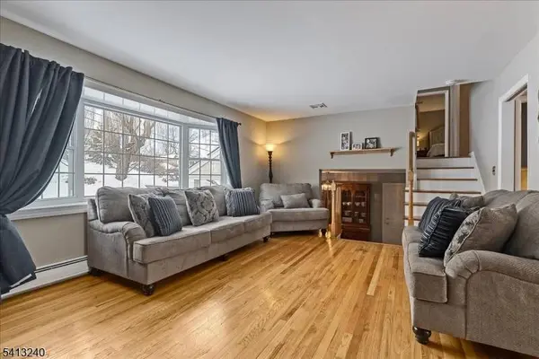 18 Stony Hill Ct, Butler Boro, NJ 07405