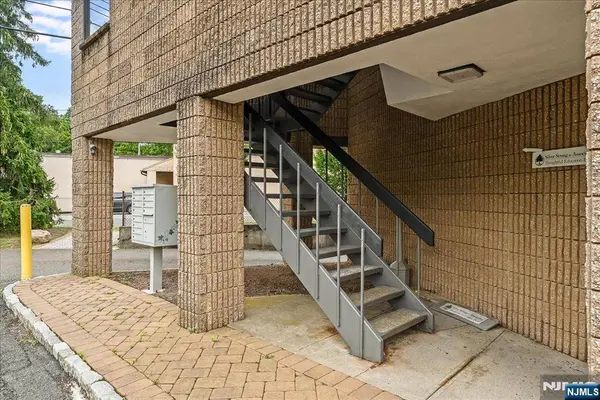 3 Tice RD #Suite A & B, Franklin Lakes, NJ 07417