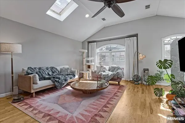 221 Sherman AVE #2, Jersey City, NJ 07307