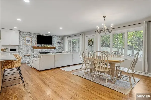 9 Linden LN, Wayne, NJ 07470