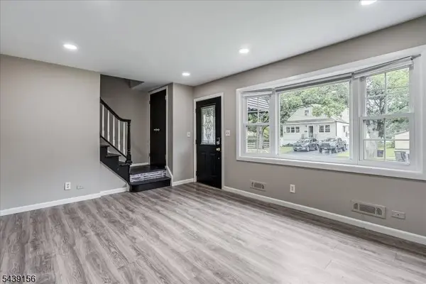 75 Fichter St, Bloomingdale Boro, NJ 07403