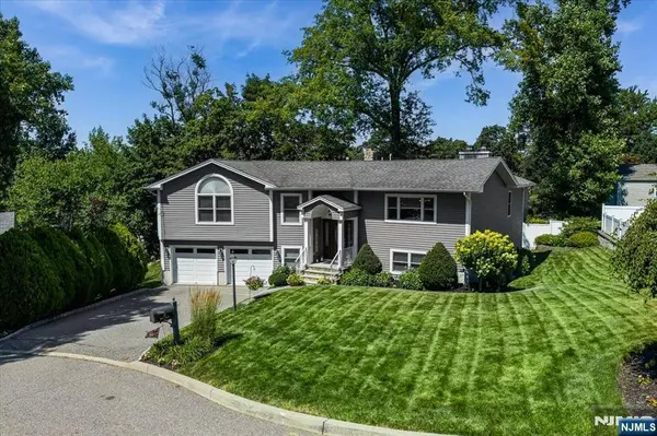 18 Dean AVE, Butler Borough, NJ 07405