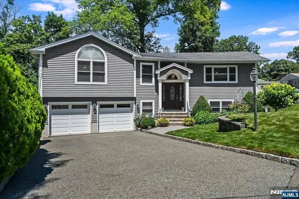 18 Dean AVE, Butler Borough, NJ 07405