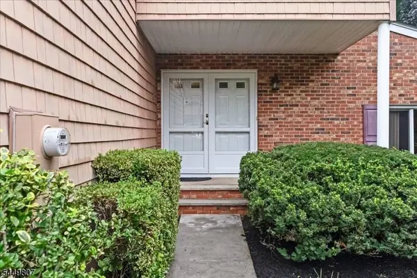 108 Saratoga Sq, Wayne Twp., NJ 07470