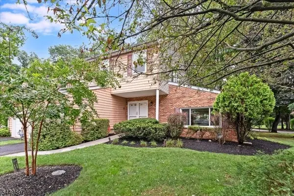 108 Saratoga Sq, Wayne Twp., NJ 07470