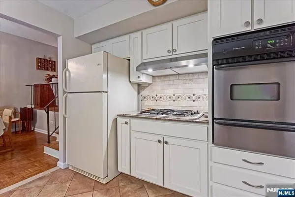 85 Tremont TER, Wanaque, NJ 07465