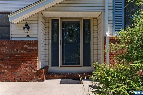 85 Tremont TER, Wanaque, NJ 07465