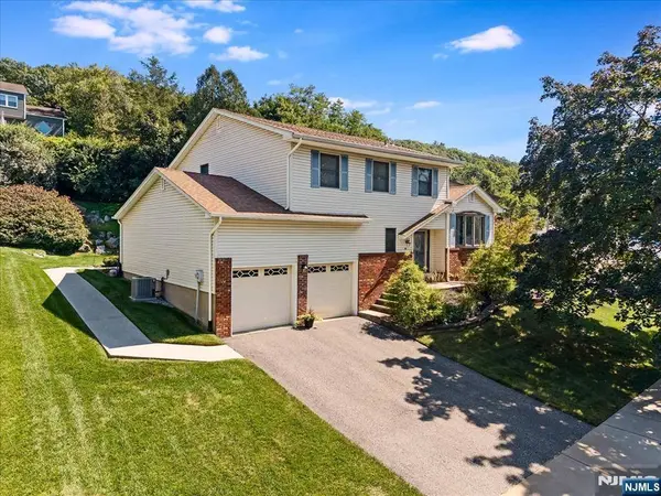 85 Tremont TER