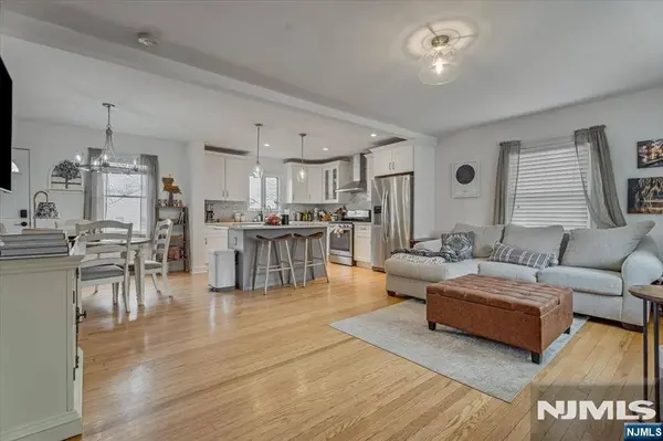 36 Hoover ST, North Arlington, NJ 07031