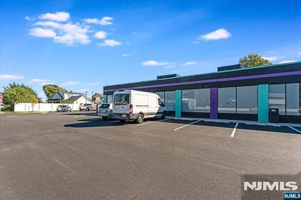 296 Us Highway 46 #A, Elmwood Park, NJ 07407