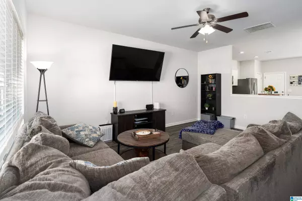 323 CLEAR CREEK LANE, Calera, AL 35040