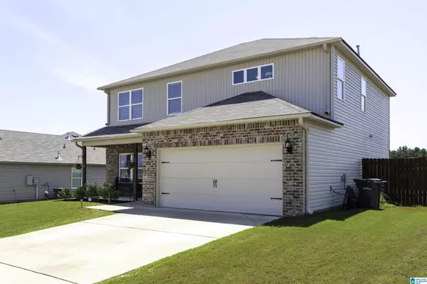 323 CLEAR CREEK LANE, Calera, AL 35040