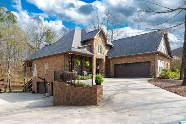 211 RIVER OAKS DRIVE, Helena, AL 35080