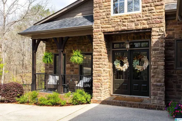 211 RIVER OAKS DRIVE, Helena, AL 35080