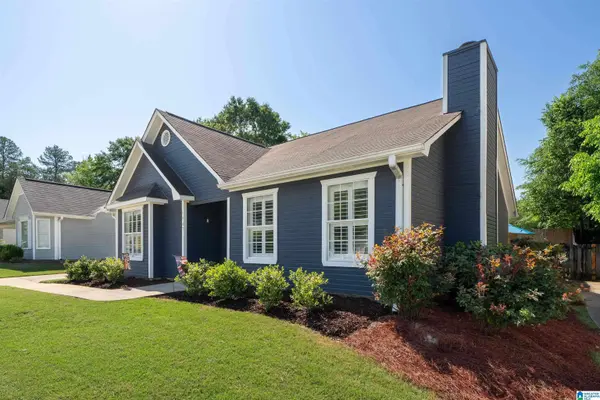 1947 RIVA RIDGE ROAD, Helena, AL 35080