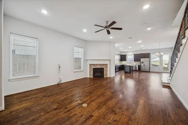 1113 E 27th ST, Houston, TX 77009