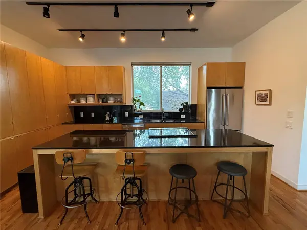 112 Byrne ST #D, Houston, TX 77009