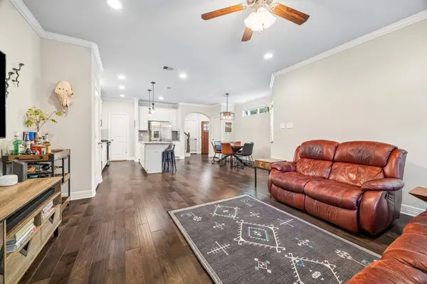 4819 Hardy ST, Houston, TX 77009