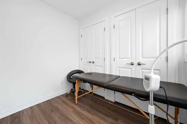 33 merganser DR #203, Chestermere, AB T1X2S3