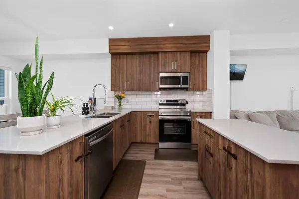 33 merganser DR #203, Chestermere, AB T1X2S3