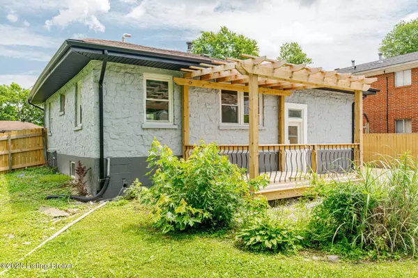 4410 Hillside Dr, Louisville, KY 40216