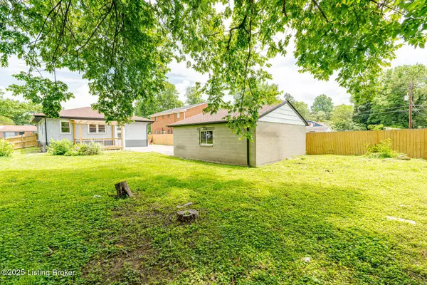 4410 Hillside Dr, Louisville, KY 40216