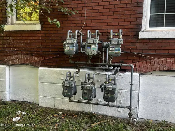 2621 Virginia Ave, Louisville, KY 40211