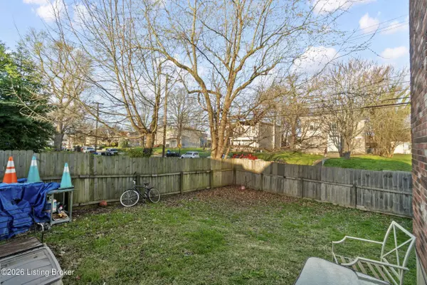 2550 St Xavier St, Louisville, KY 40212