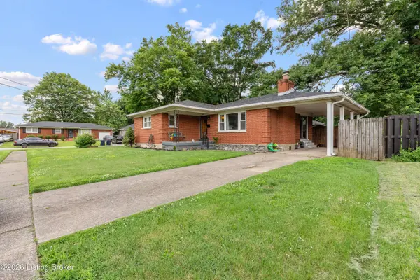 2400 Elkhorn Ln, Louisville, KY 40216
