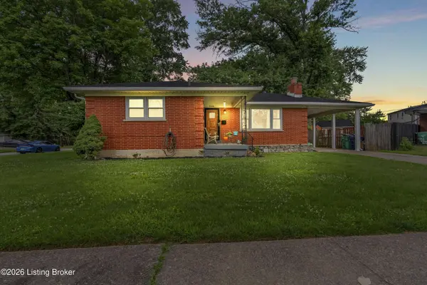2400 Elkhorn Ln, Louisville, KY 40216