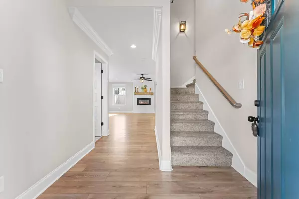 1732 Heritage Dr, Clarksville, TN 37043