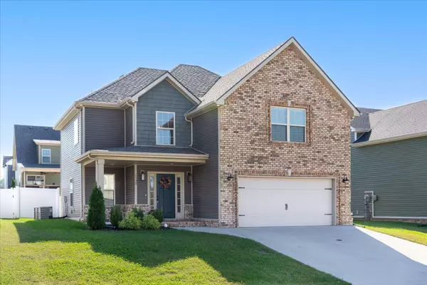 1732 Heritage Dr, Clarksville, TN 37043