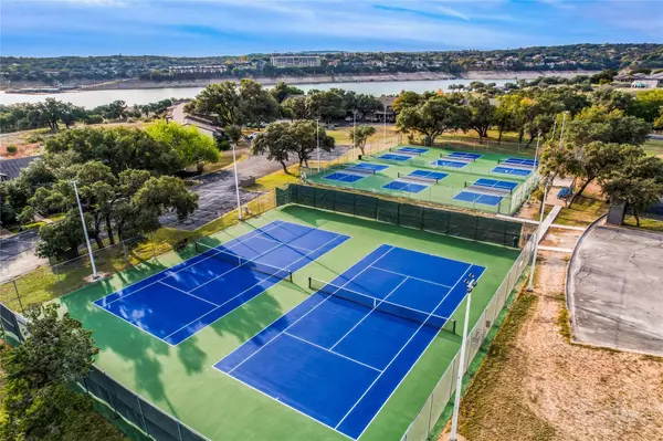 18600 Lakeland DR, Lago Vista, TX 78645