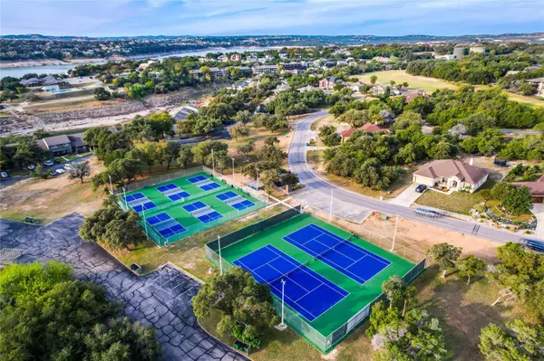 416 Summit Ridge DR N, Lago Vista, TX 78645