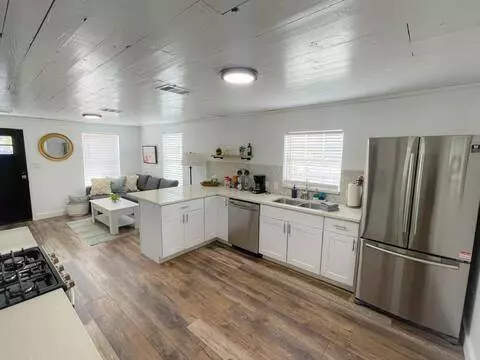 2402 Santa Rita ST, Austin, TX 78702