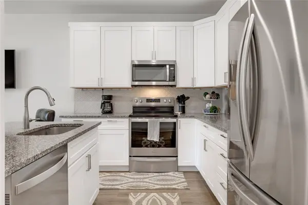 524 Palmer DR, Lago Vista, TX 78645