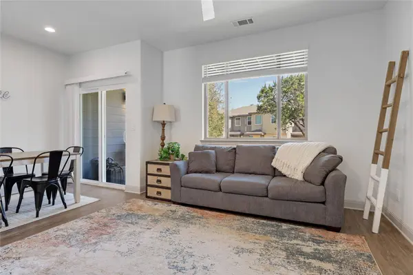 524 Palmer DR, Lago Vista, TX 78645