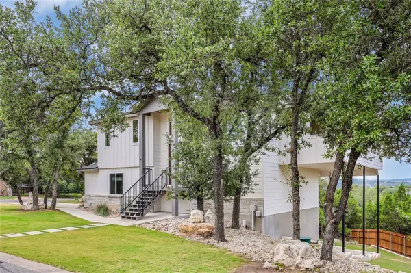 429 Summit Ridge DR N, Point Venture, TX 78645