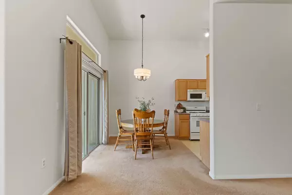 3360 Cactus Shadow St #203, Las Vegas, NV 89129-8638