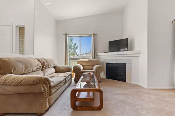 3360 Cactus Shadow St #203, Las Vegas, NV 89129-8638