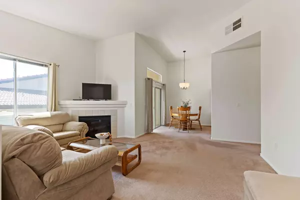 3360 Cactus Shadow St #203, Las Vegas, NV 89129-8638